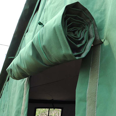 Porta dobrável da barraca do exército