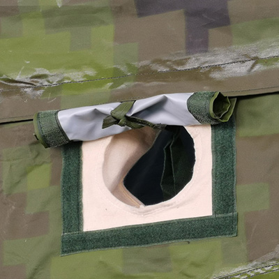 Janela da tenda militar