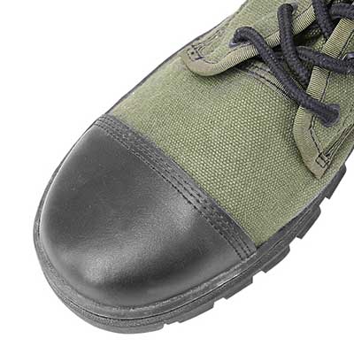 Reforço de biqueira de botas militares