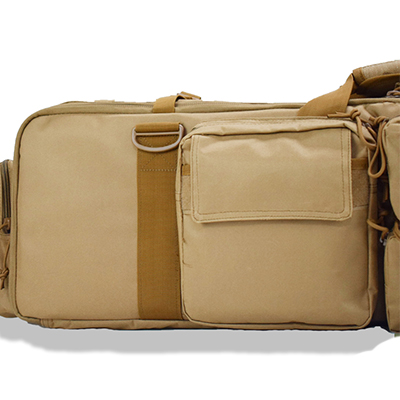 Bolsa de acessórios frontal direita para arma macia
