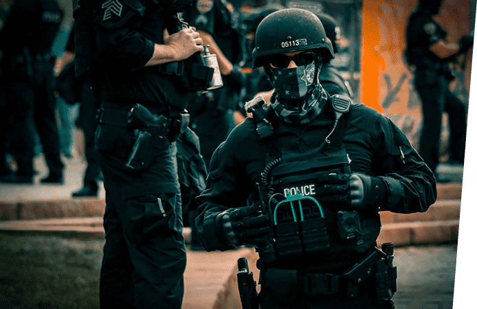 POLÍCIA
